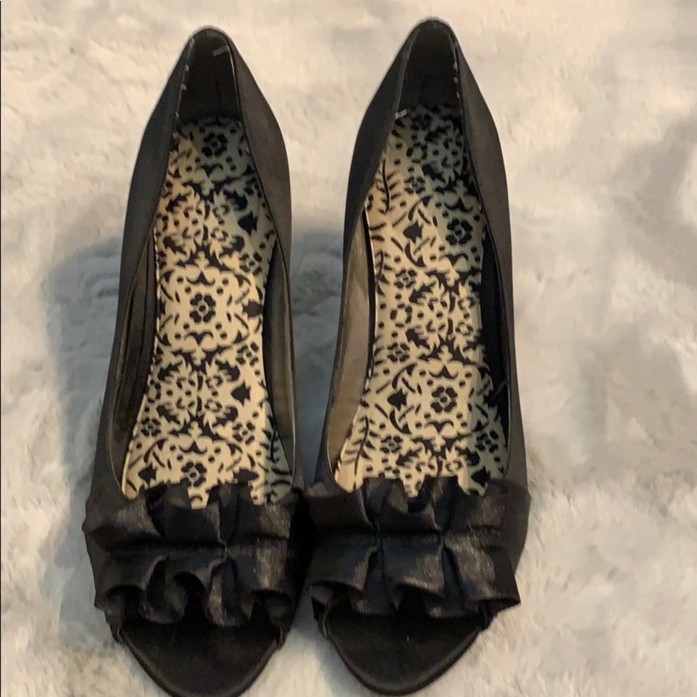 Beautiful black heels